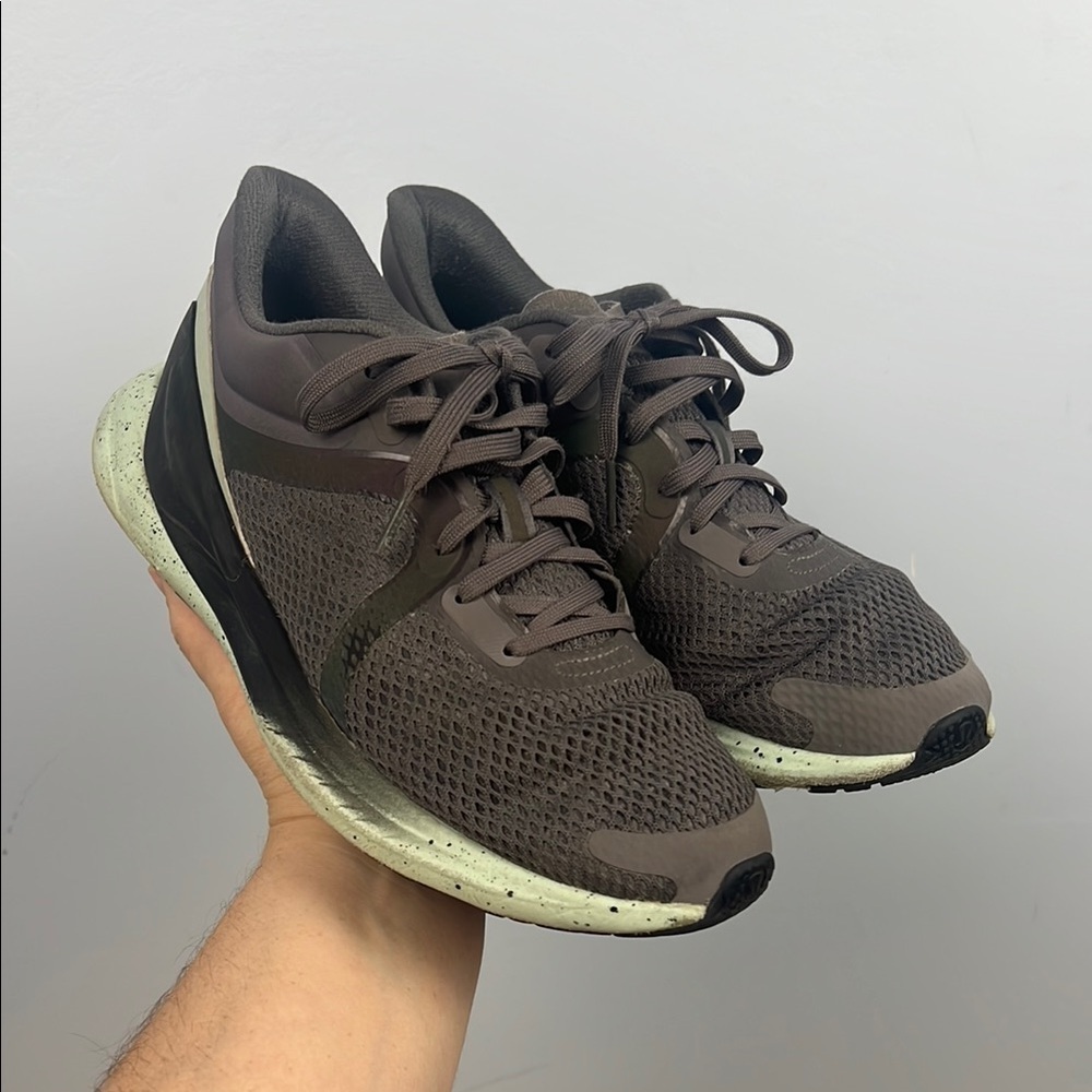 Lululemon Blissfeel running shoe womens size 9